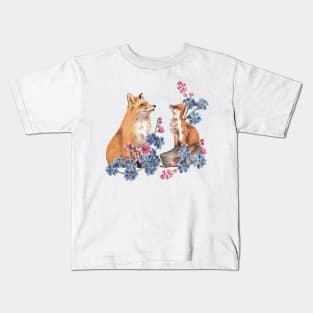 Cute foxes in nature Kids T-Shirt